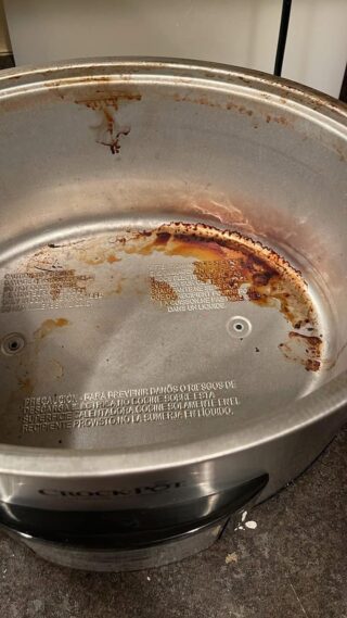 Effective Tips for Cleaning Stained Baking Pans and Sheets — Restore Your Bakeware to Like-New Condition!