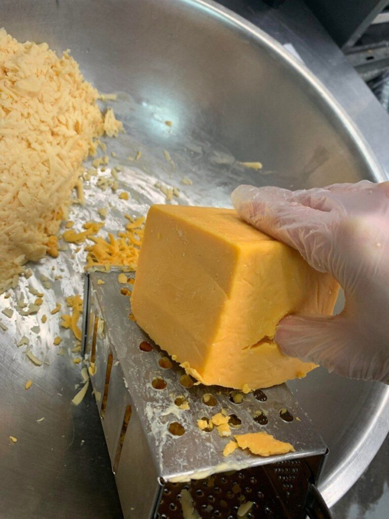 Here’s Why I Stopped Buying Pre-Shredded Cheese – The Truth Behind That “Convenient” Bag